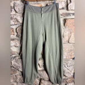 Free people : most wanted joggers size small New without tags